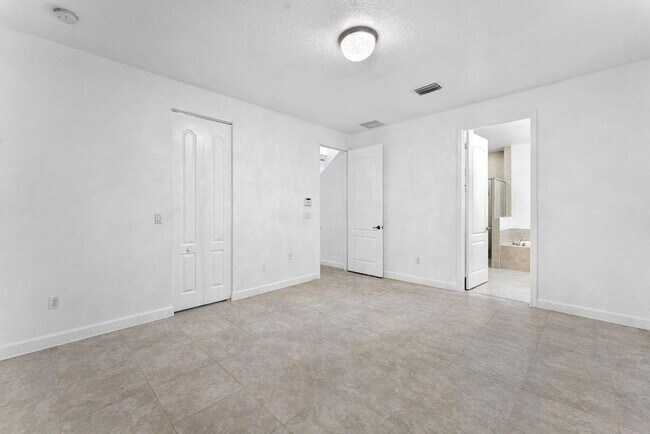 Building Photo - 3841 Aspen Leaf Dr