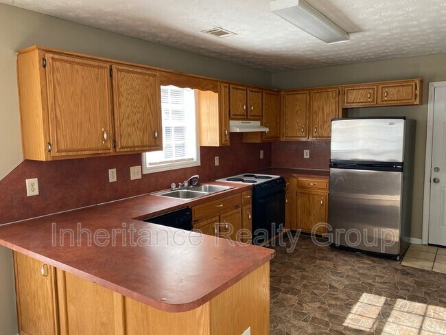 Building Photo - 1504 Summerplace Dr