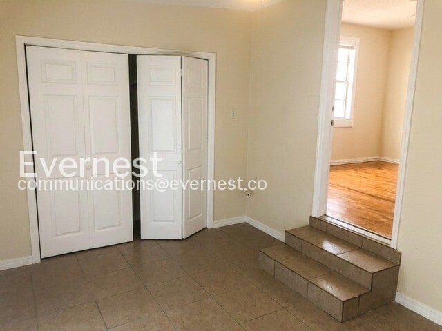 Building Photo - 715 W Ohio Ave