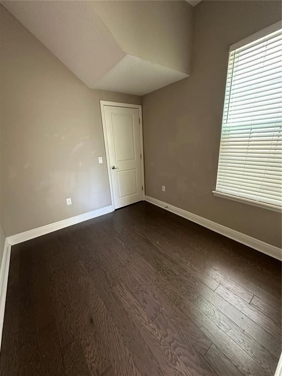Building Photo - 8712 Crescendo Ave