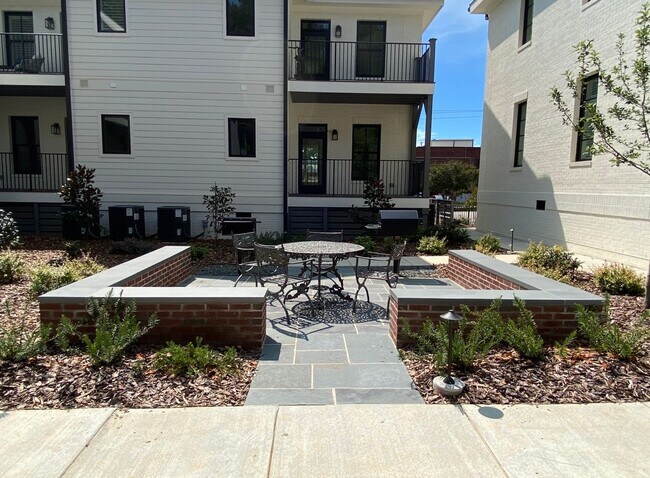 Building Photo - Luxury Condo in the Village District of Downtown Raleigh - Walking Distance to Shopping + Dining