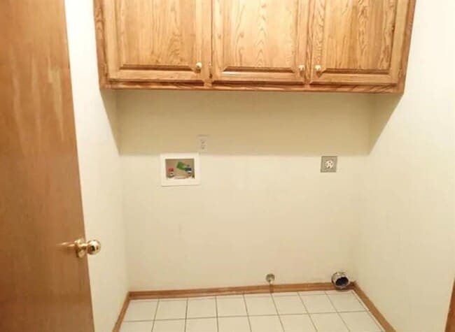 Building Photo - 8812 NW 85th Pl