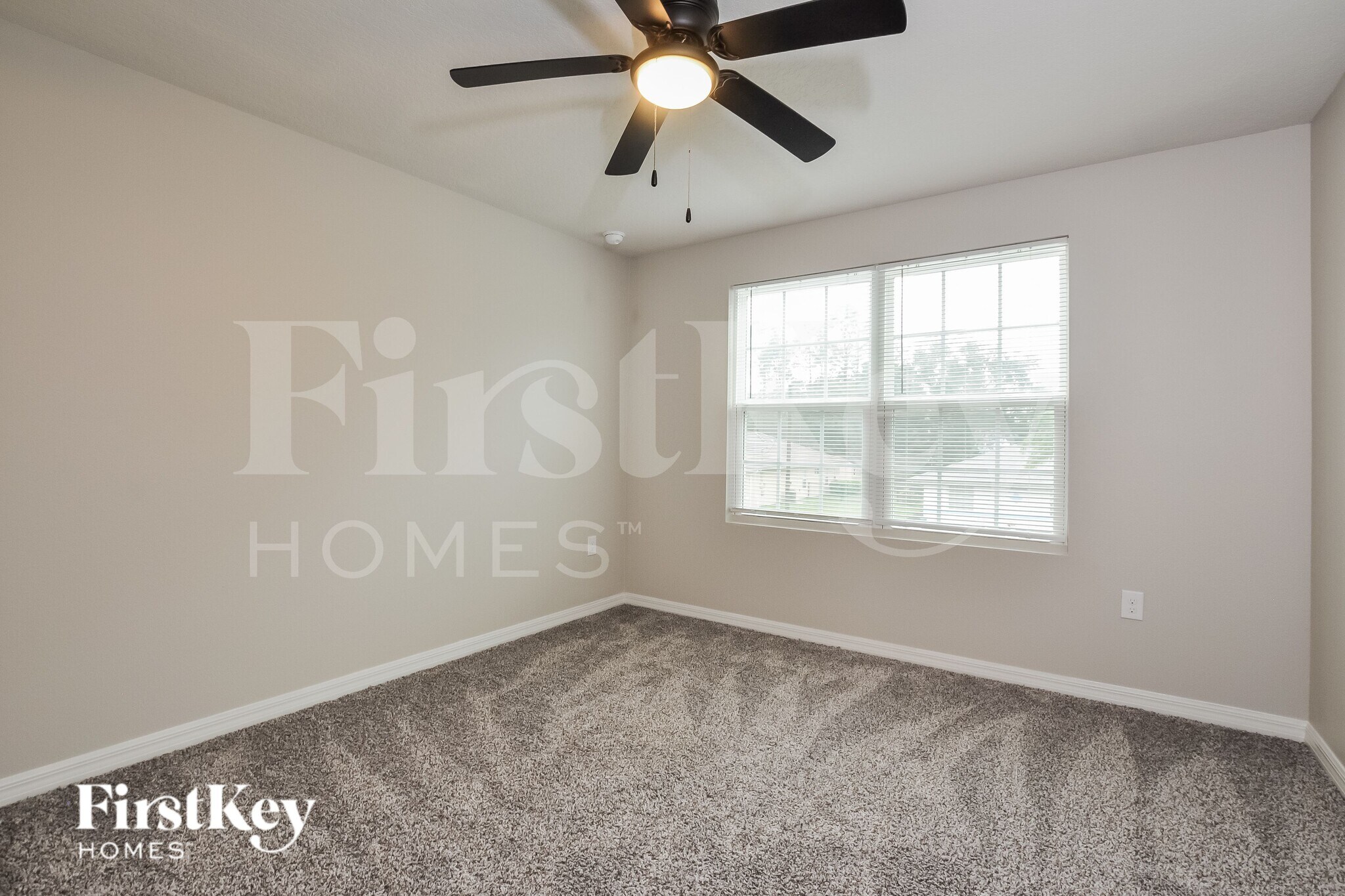 Building Photo - 111 Pine Cir Dr