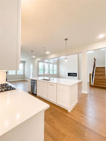 Building Photo - 7417 Sanctuary Dr
