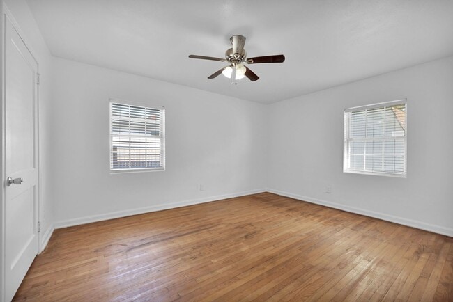 Building Photo - Stunning 3-Bedroom, 2-Bath Home in Desirable Mandarin Neighborhood!