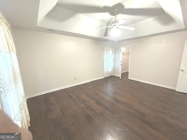 Building Photo - 305 Carriage Chase