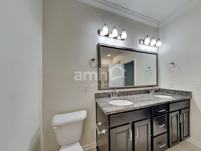 Building Photo - 108 Martello Rd