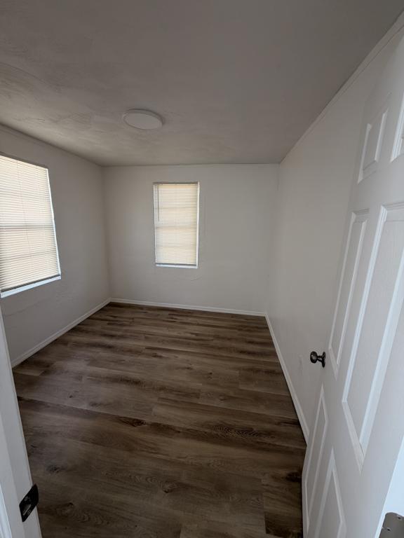 Building Photo - 1045 W Gore St