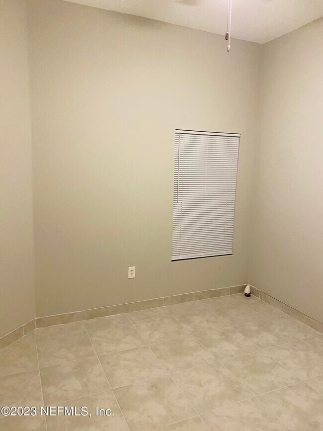 Building Photo - 9505 Armelle Way