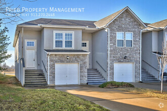 Building Photo - 807 S Woodson Ct