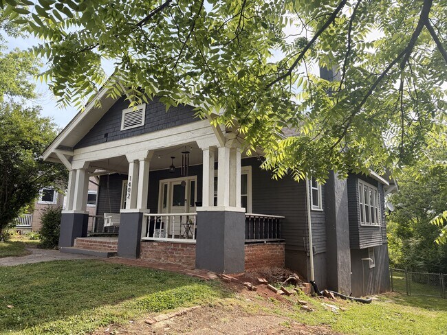 Building Photo - 1402 N 4th Ave
