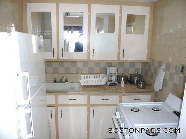 Building Photo - 435 Hanover St