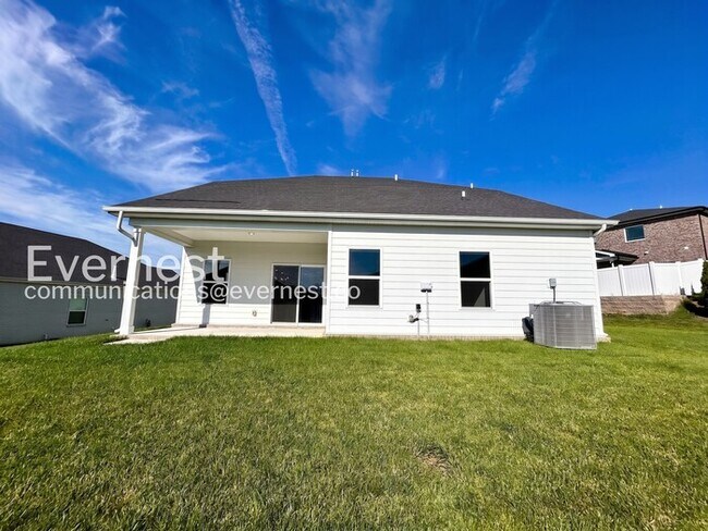Building Photo - Modern Comfort Meets Community Charm with Garage  / 4 Beds & 3.5 baths / Available Now!