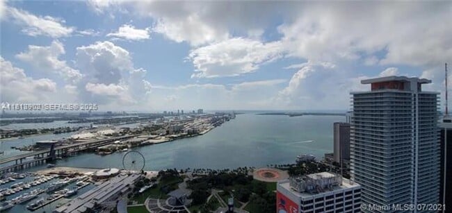 Building Photo - 253 NE 2nd St