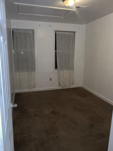 Building Photo - 4312 4th St NW