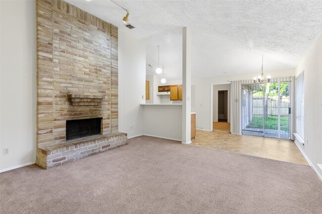 Building Photo - 5212 Beaverbrook Dr