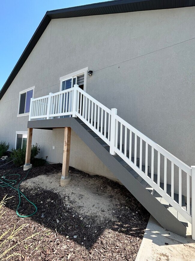 Building Photo - 3 Bedroom 2 Bathroom House in Eagle Mounta...