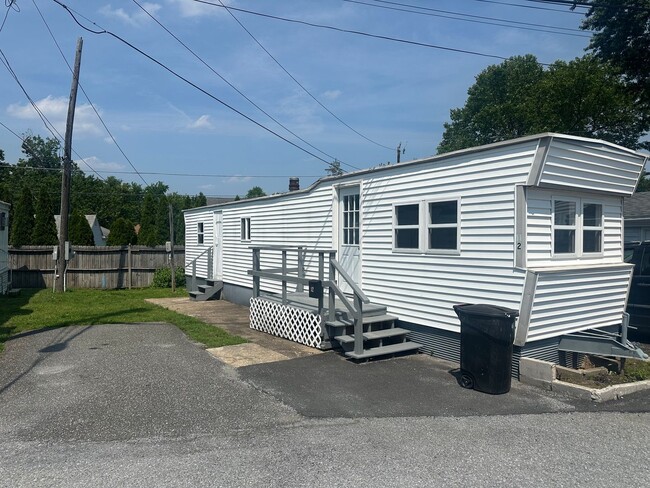 Building Photo - 2950 Concord Rd