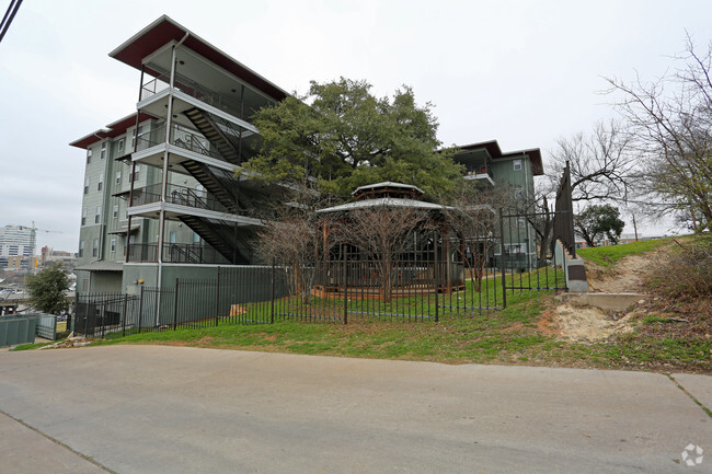 Building Photo - La Vista de Guadalupe