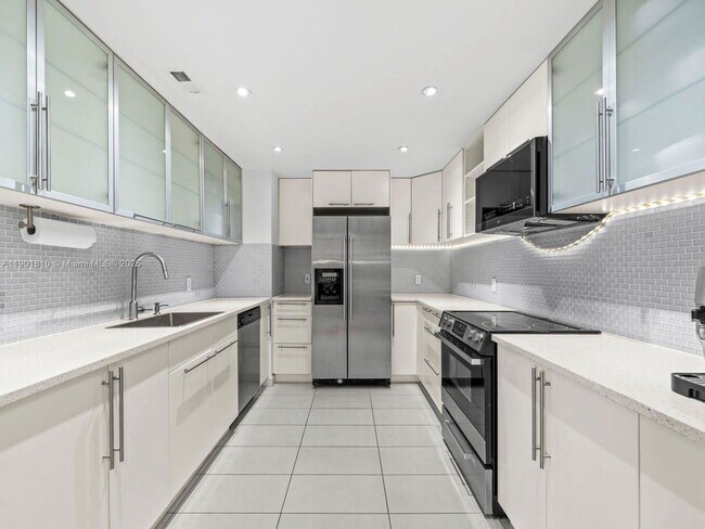 Primary Photo - 600 Biltmore Way