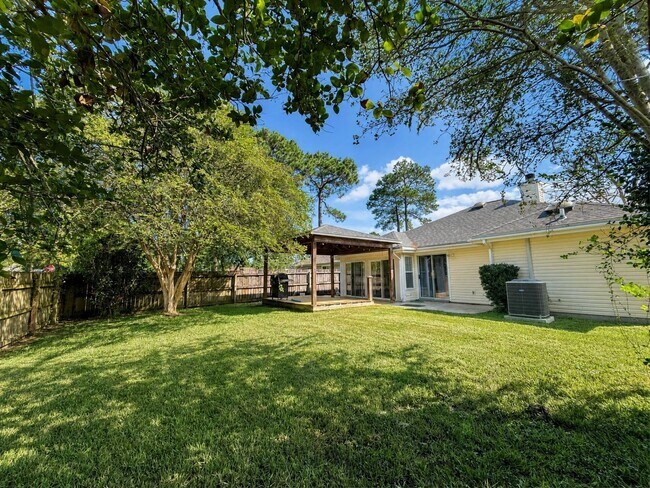 Building Photo - 1108 Post Oak Path
