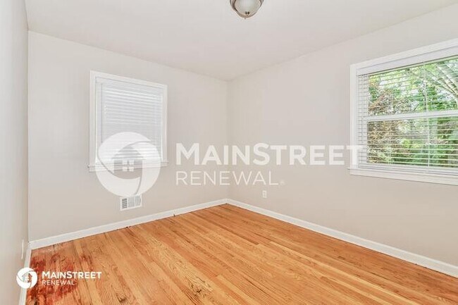 Building Photo - 1615 Stafford Ave, Louisville, KY 40216