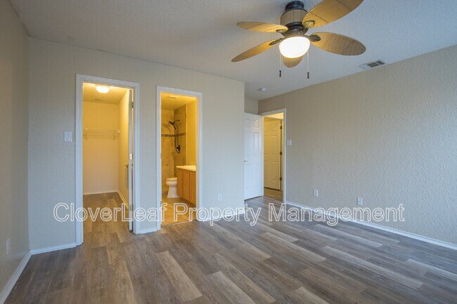 Building Photo - 8907 Laguna Falls