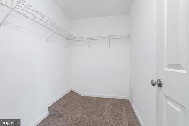 Building Photo - 7022 Dasher Farm Ct
