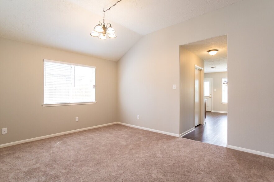 Building Photo - 32123 Decker Oaks Dr