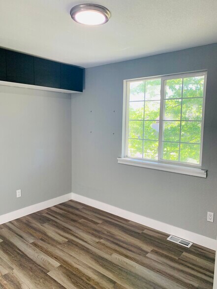 Building Photo - 7278 Urban Dr