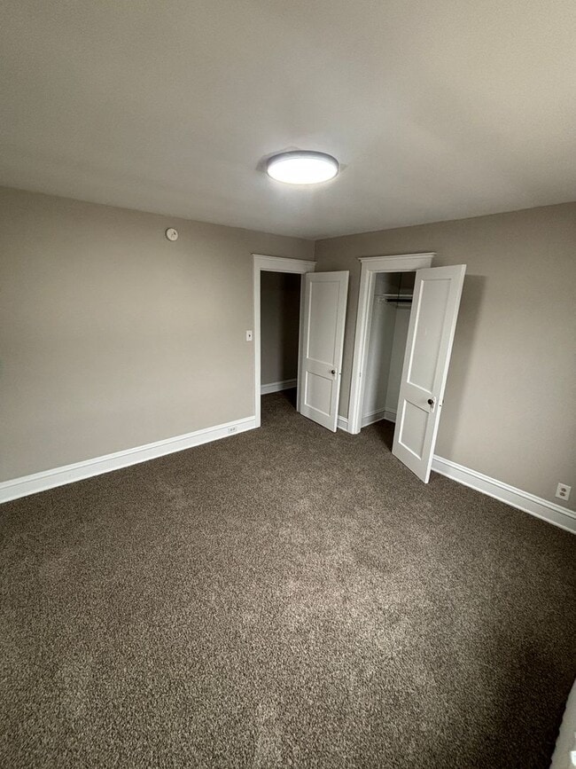 Building Photo - Charming 2-Bedroom Home with Bonus Room – ...