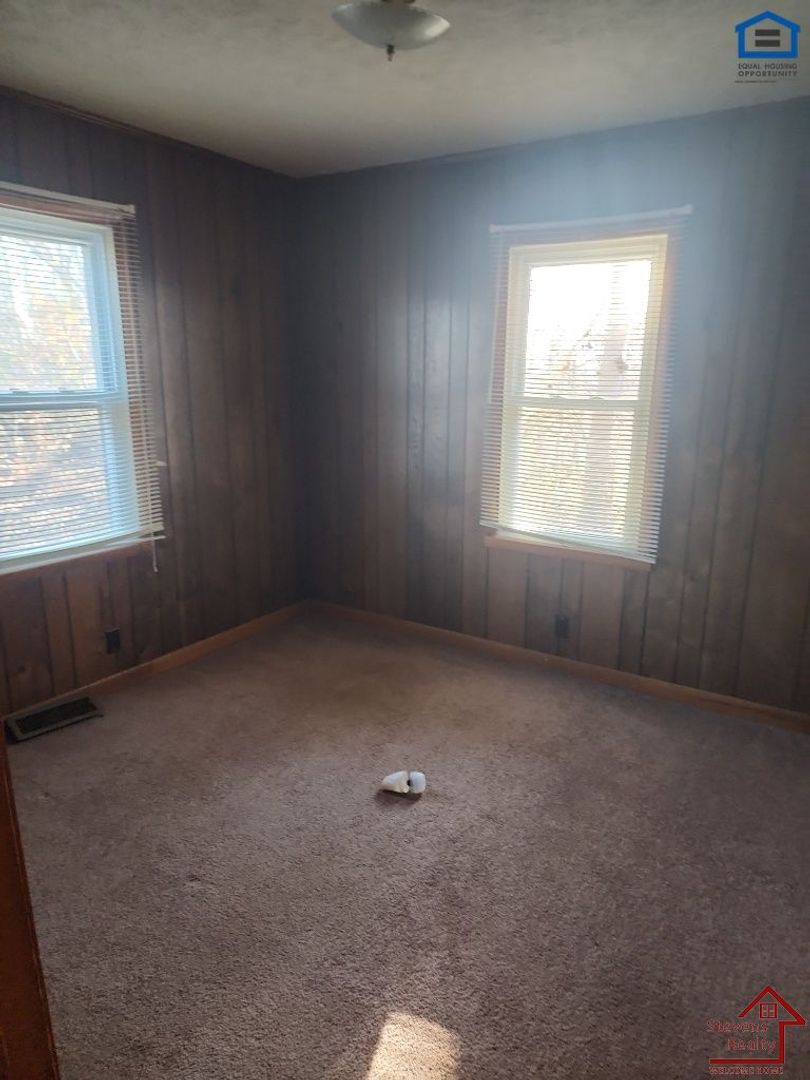 Building Photo - 193 Schelley Rd