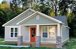 Building Photo - 80 Villa Lane