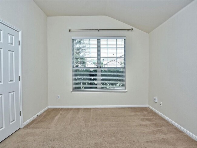 Building Photo - 104 S Gadwall Ln