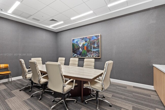 Building Photo - 888 Brickell Key Dr