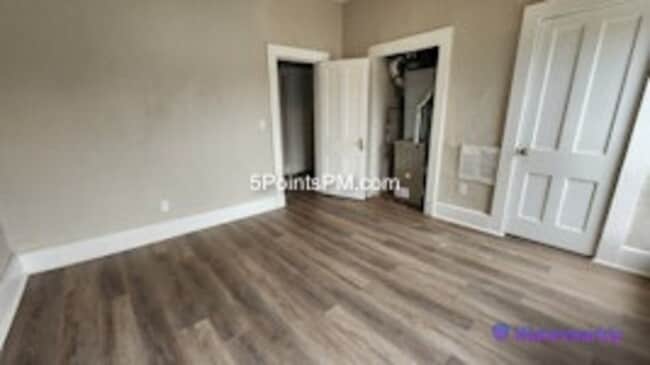 Building Photo - 9804 Miles Ave