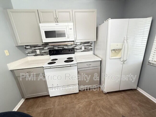 Building Photo - 2201 Fluorshire Dr