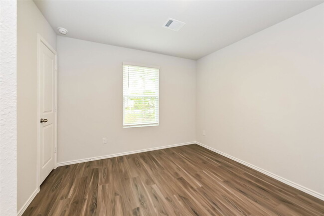Building Photo - 1052 Burkes Rdg Trl