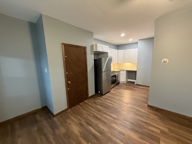 Building Photo - 237 Franklin Ave