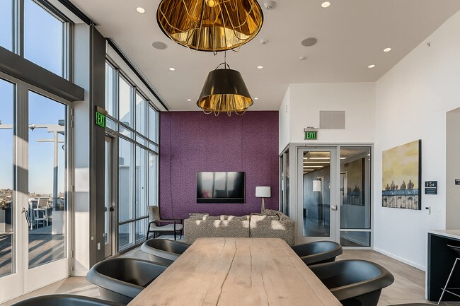 Building Photo - 225 Cedar St