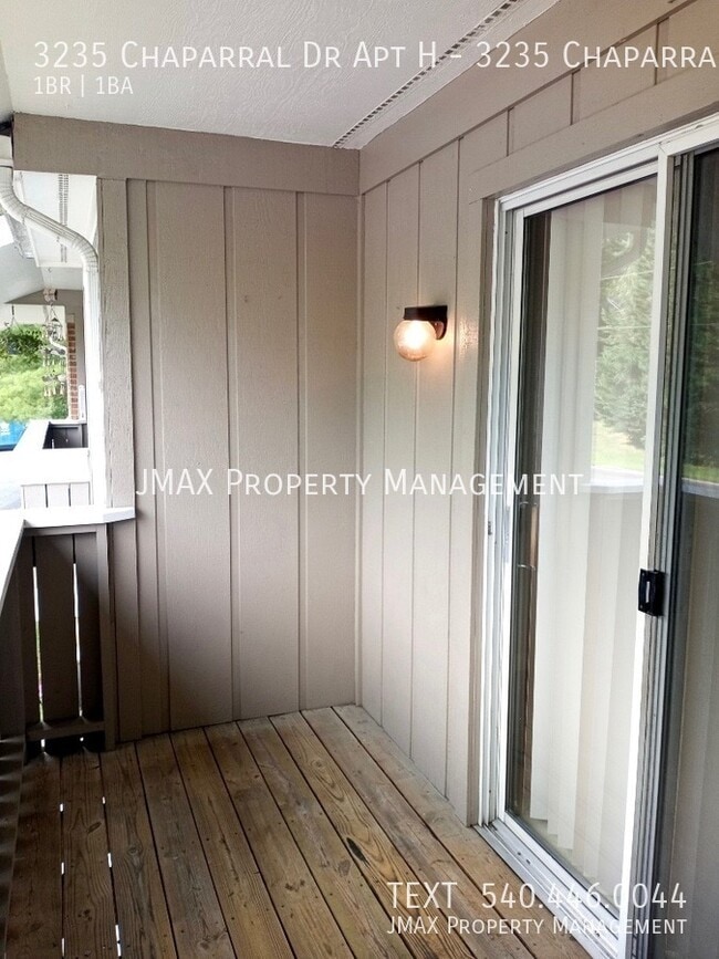 Building Photo - 3235 Chaparral Dr