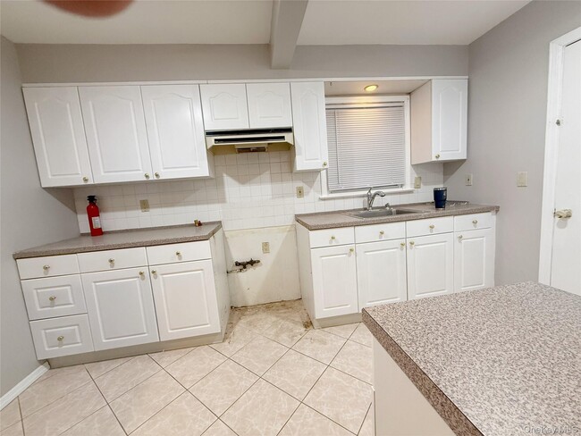 Building Photo - 16 Amackassin Terrace