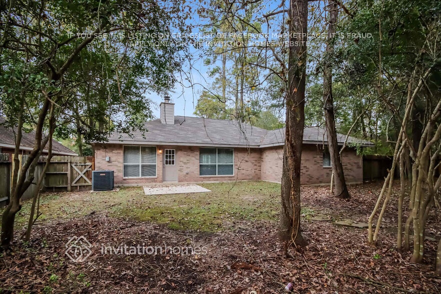 Building Photo - 203 Shale Run Pl