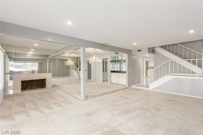 Building Photo - 754 Vegas Valley Dr