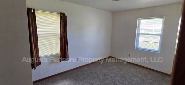 Building Photo - 2522 Georgetown Dr