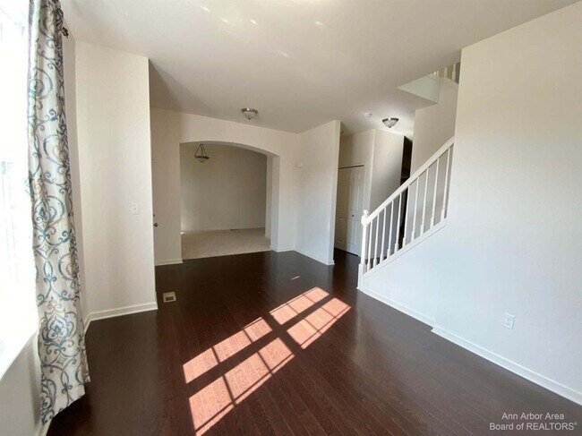 Building Photo - 4430 Montith Dr