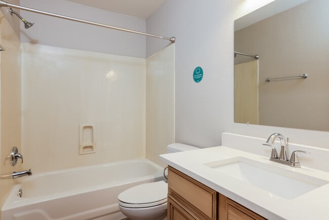 Building Photo - 3 Bedroom Home in Phoenix
