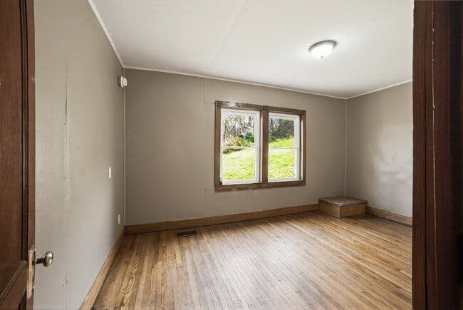 Building Photo - 11494 New Garden Rd