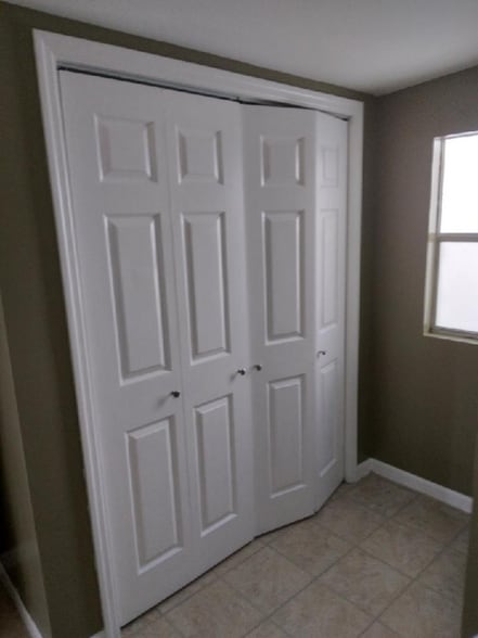 Building Photo - 3020 NW 28th Ln