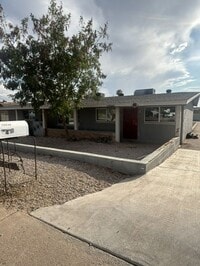 Building Photo - 10648 N 15th Ave